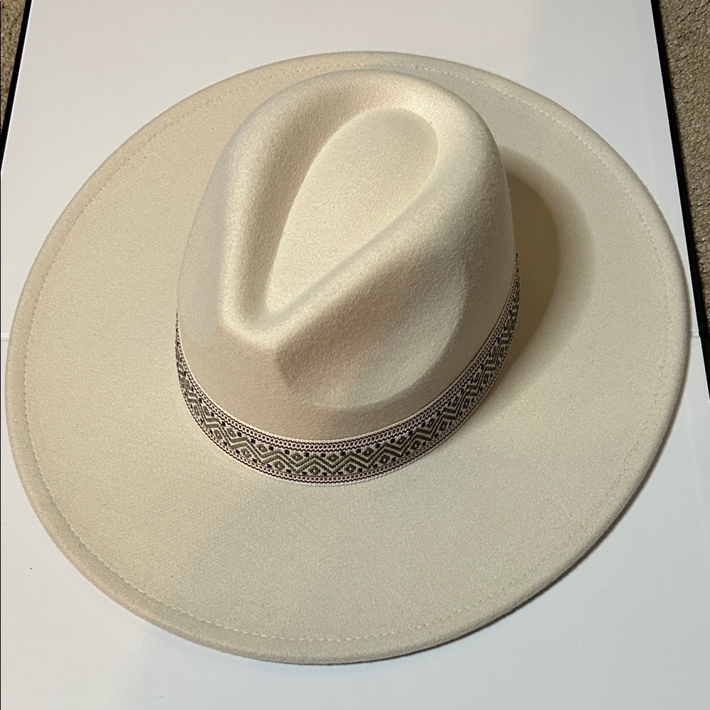 NWT Cream Wide Brim Fedora Hat